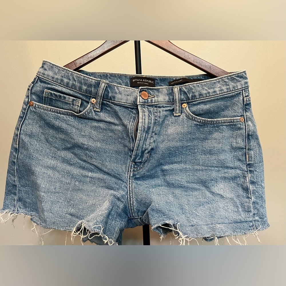 Banana Republic Cut Off Jean Shorts size 31P